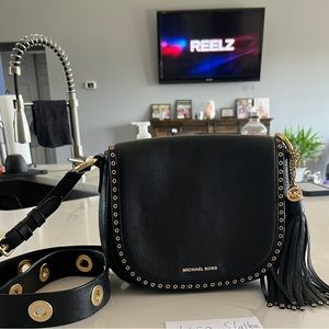 Michael Kors beautiful crossbody